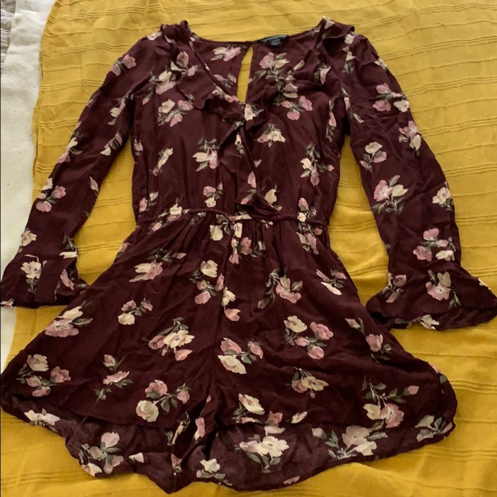 American Eagle floral v neck romper